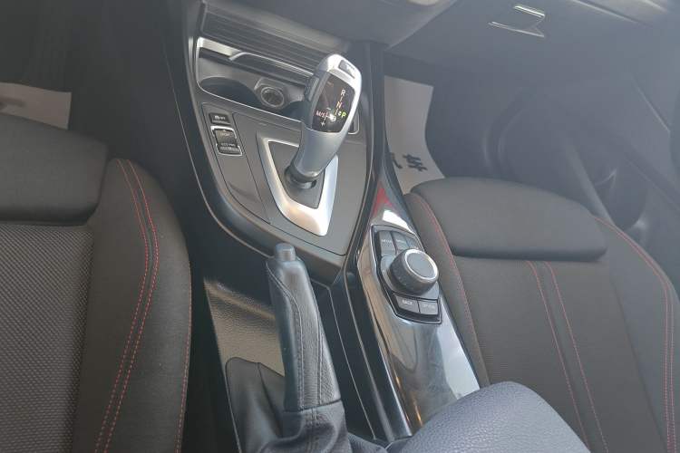 Used BMW 1 Series 2018 118i Sport Design Package