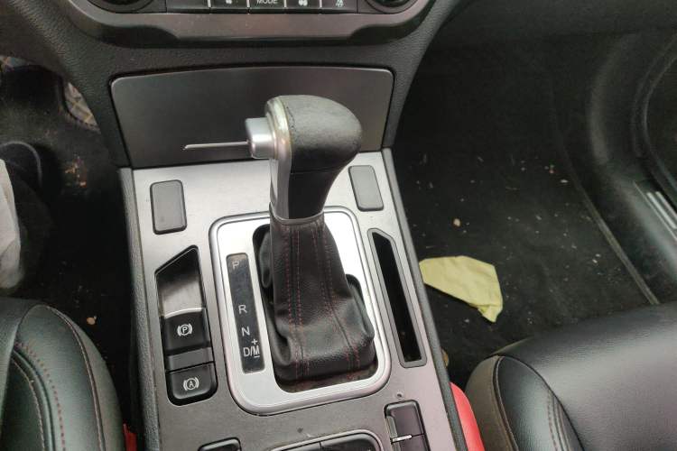 Used Haval H6 Coupe 2018 Red-Label 1.5T Automatic Two-Wheel Drive Luxury Model
