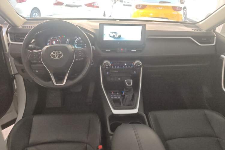 Used Toyota Wildlander 2023 2.0L CVT Four-Wheel Drive Luxury PLUS Edition