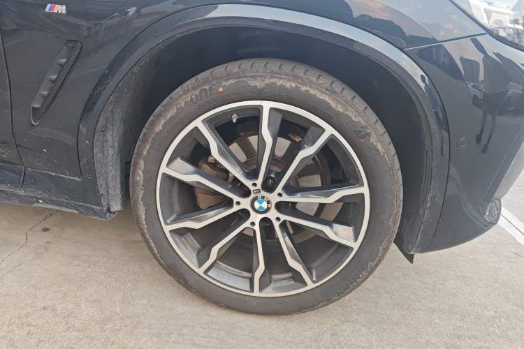 Used BMW X3 2022 Facelift xDrive30i Luxury Edition M Night Edition Package Right Front Wheel Hub