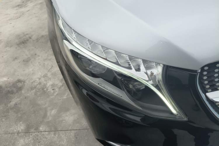 Used Mercedes-Benz V-Class 2022 V 260 L Long-wheelbase Luxury Edition Right Front Headlight