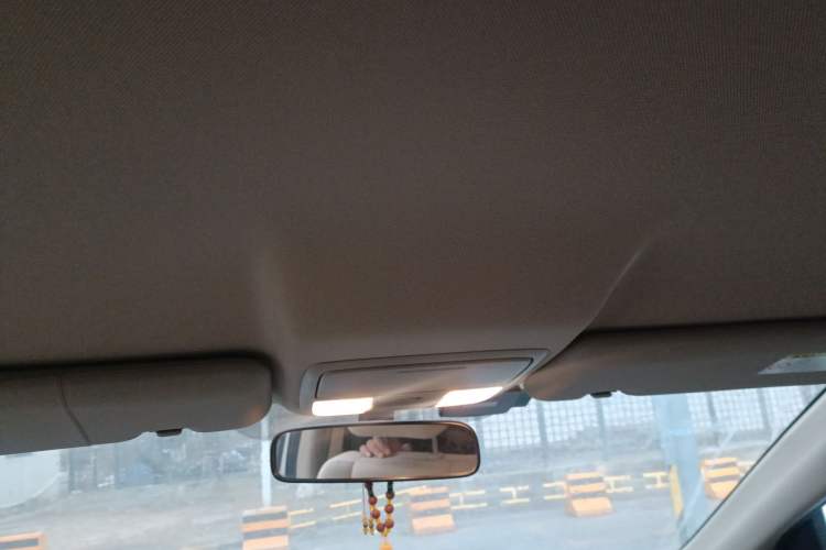 Used Honda CR-V 2015 2.0L two-wheel drive urban version