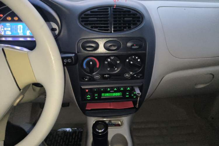 Used Chery QQ3 2012 Stylish Edition 1.0L Manual Start-Up Model