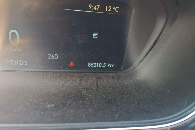 Used Lincoln Continental 2018 2.0T Two-Wheel Drive Luxury Edition Odometer Close Up