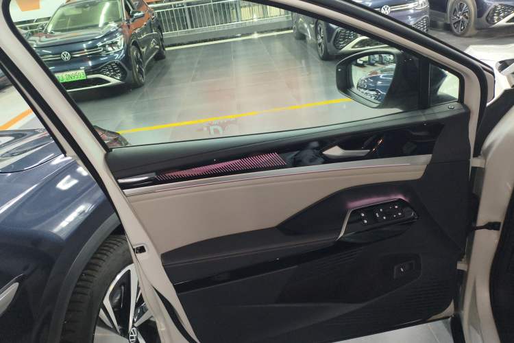 Used Volkswagen ID.6 CROZZ 2022 Long-Range PRO Edition