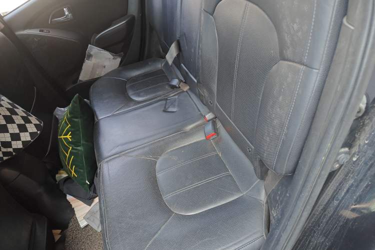 Used Hyundai ix35 2012 2.0L Automatic Two-Wheel Drive Elite Edition GLS
