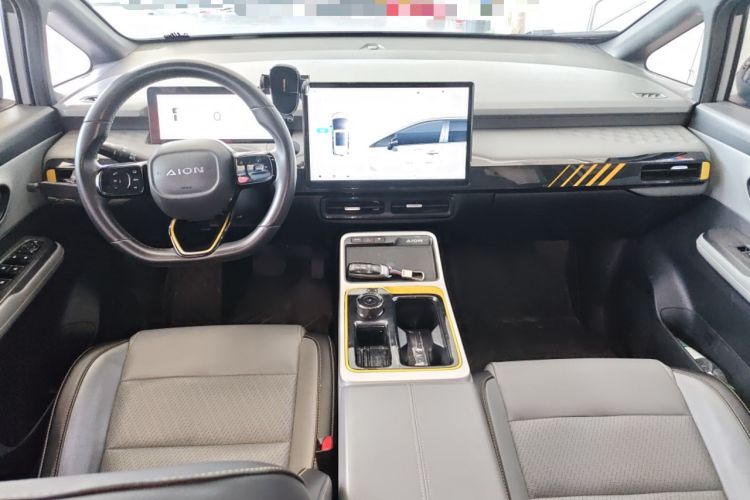 Used AION Y 2022 80 Ultra-Long Range Edition Center Console