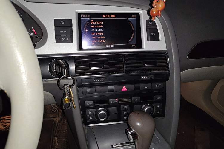 Used Audi A6L 2011 2.0 TFSI Automatic Standard Edition
