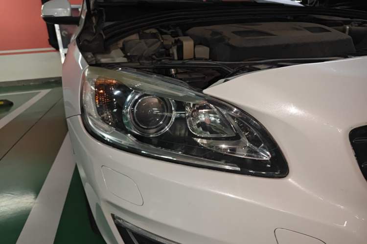 Used Volvo V60 2015 T5 Zhiya Edition