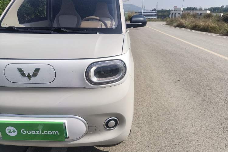 Used Wuling Hongguang MINIEV 2024 3rd Generation 215km Youth Edition