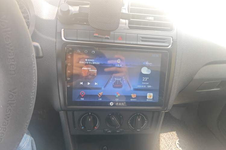 Used Volkswagen Polo 2014 1.4L Manual Fashion Edition