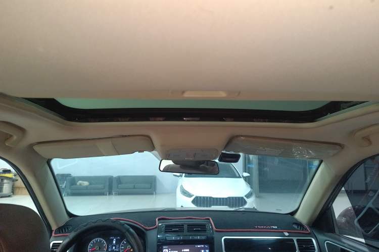 Used Yema T70 2016 Upgraded Model 1.8T CVT Flagship Edition
