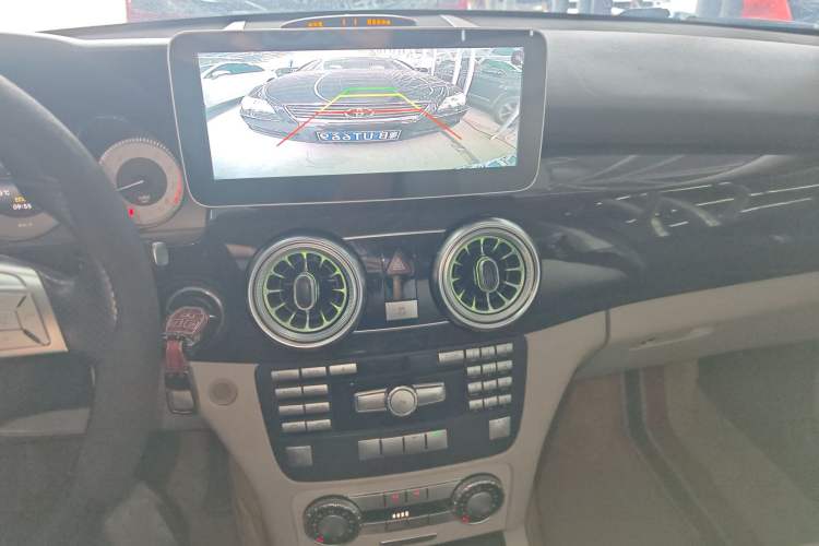 Used Mercedes-Benz GLK-Class 2015 GLK 260 4MATIC Fashion Edition Ultimate Version
