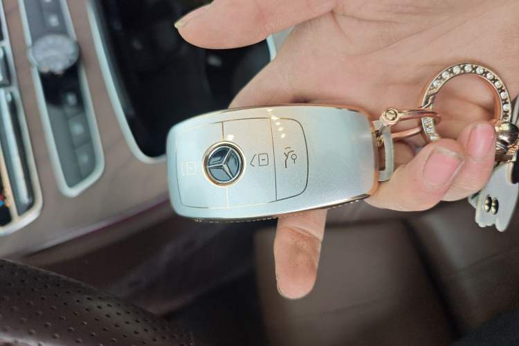 Used Mercedes-Benz E-Class 2023 E 260 L