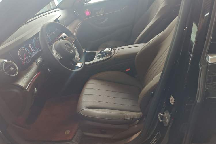 Used Mercedes-Benz E-Class 2018 Facelifted E 300 L Stylish Version
