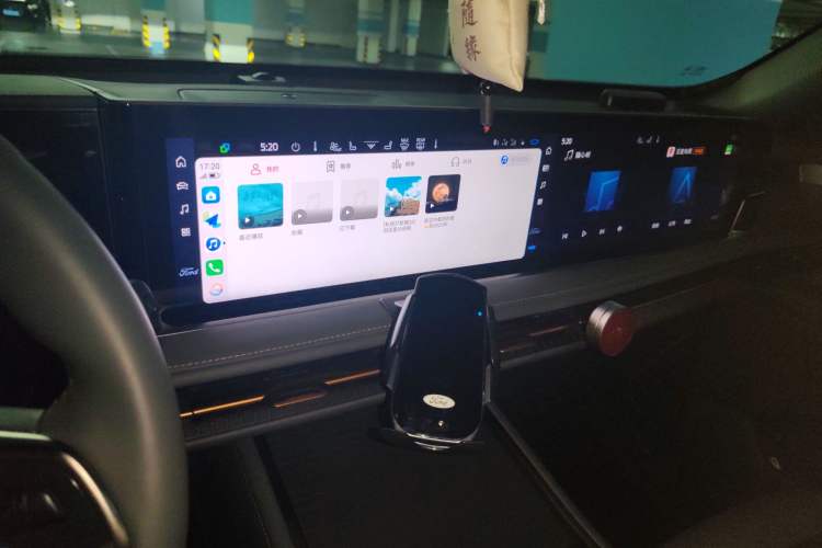 Used Ford Edge 2023 Ford Explorer L 2.0T EcoBoost Four-Wheel Drive 7-Seater Supreme Model Audio And AC Panel