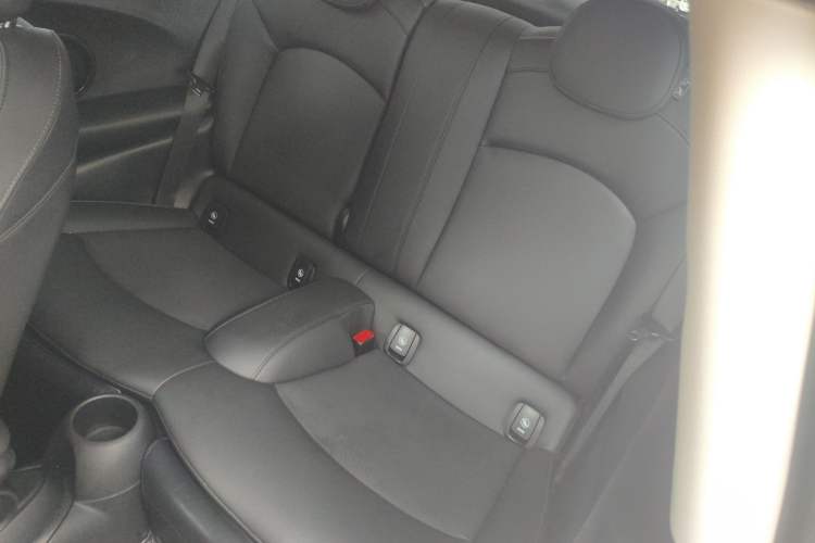 Used MINI 2023 Updated 1.5T COOPER Artist Left Rear Seat