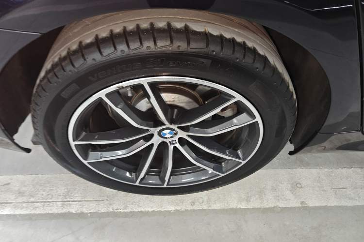 Used BMW 5 Series 2022 Second Facelift 525Li M Sport Package