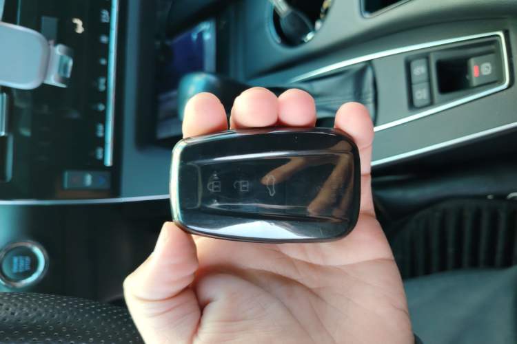 Used Toyota Avalon 2019 2.0L Luxury Edition China VI Standard