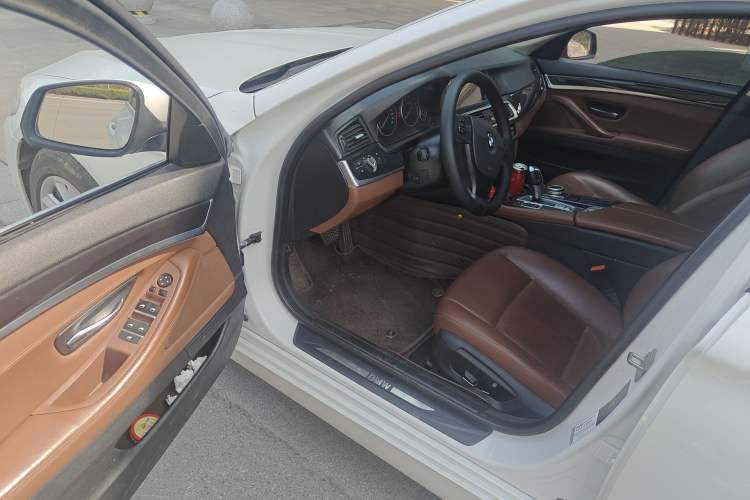 Used BMW 5 Series 2014 520Li Elegant Model