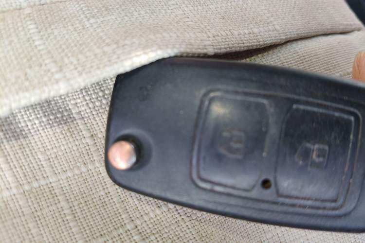 Used CHANGAN KAICHENG Shenqi F30 2018 1.5L Comfort Trim Short Wheelbase DAM15L Vehicle Key