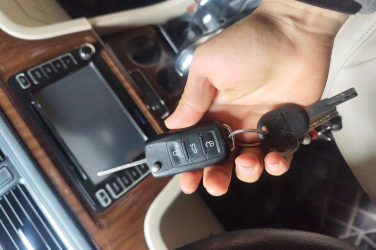 Used Volkswagen Lavida 2013 Restyled Classic 1.6L Automatic Comfort Edition