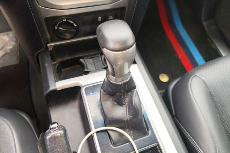 Used Toyota Prado 2018 3.5L Automatic TX-L with Rear-Mounted Spare Tire Gear Lever