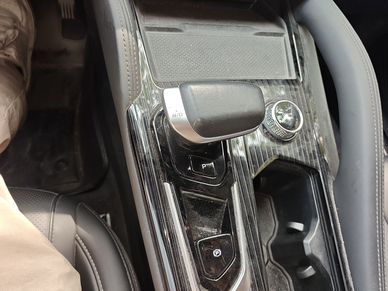 Geely Auto Monjaro L 2023 2.0TD High-Power Automatic Two-Wheel Drive Flagship Version — снимка 13