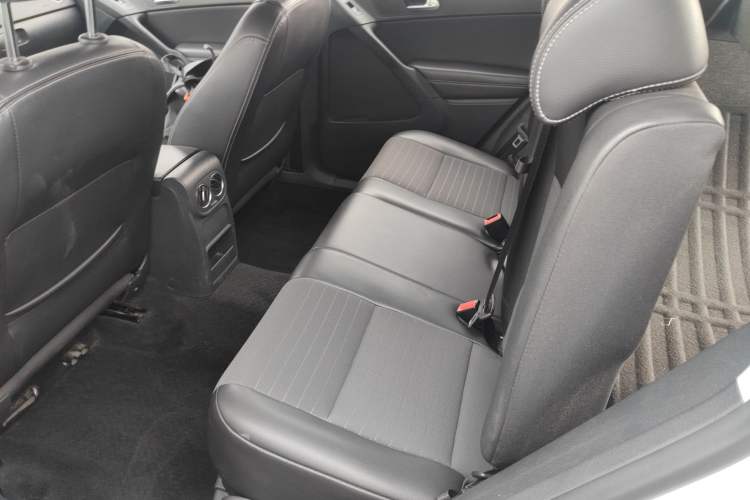 Used Volkswagen Tiguan 2016 280TSI Automatic Two-Wheel-Drive Silk Road Style Edition