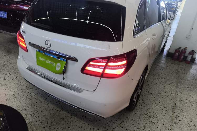 Used Mercedes-Benz B-Class 2017 B 200 Fashion Model
