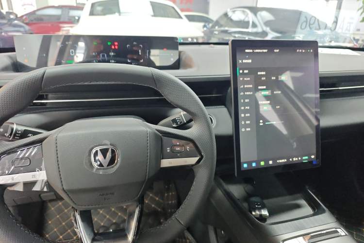 Used Changan Eado PHEV 2025 Smart New Blue Whale 145KM High-Energy Edition