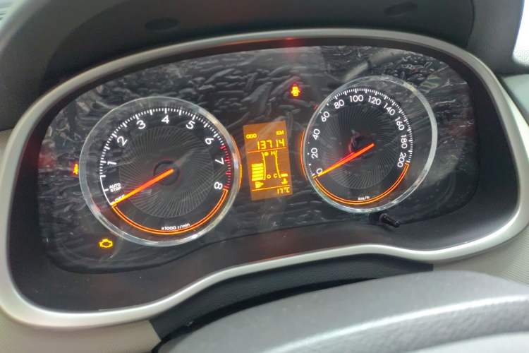 Used Chevrolet Sail 2015 Sail 3 1.3L Manual Ideal Edition Odometer Close Up