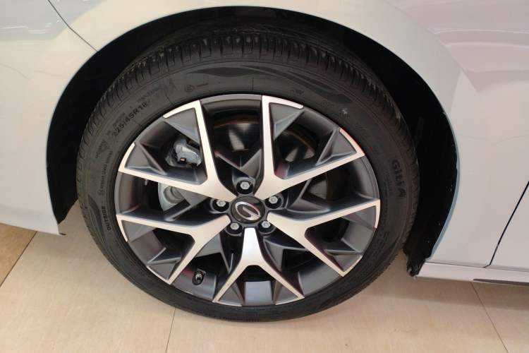 Used GAC Trumpchi EMPOW 2023 Shadow Leopard H Smart Hybrid Edition