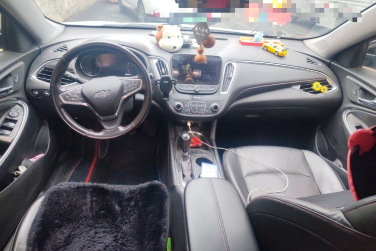 Used Chevrolet Malibu XL 2019 Redline 550T Automatic RuiLian Edition Center Console