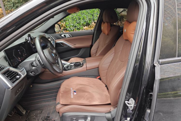 Used BMW X6 2023 xDrive30i M Sport Package Left Front Seat