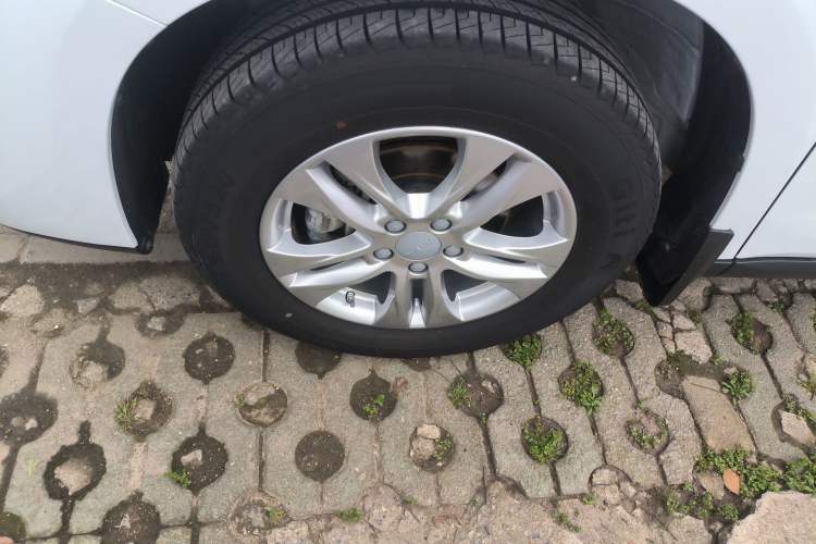 Used Haval M6 2019 1.5T DCT Two-Wheel Drive Value Edition China VI Standard Exterior 1