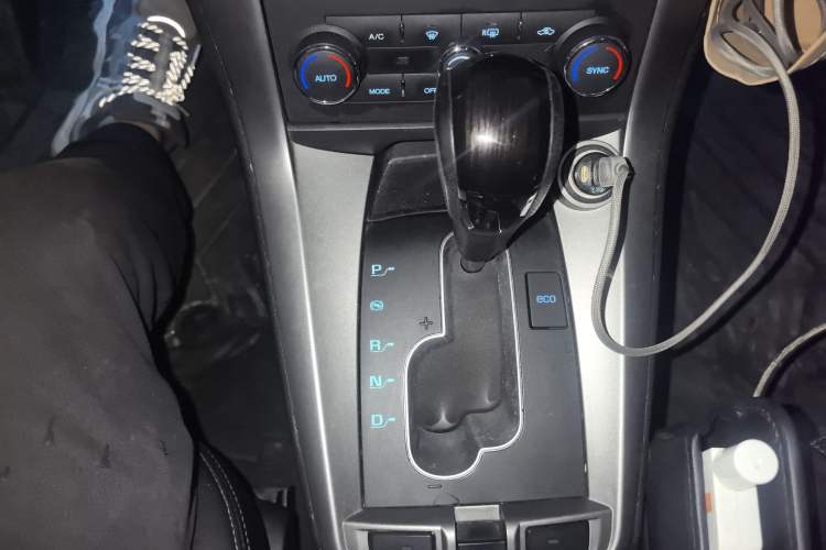 Used Chevrolet Captiva 2014 2.4L 4x4 Flagship Edition 7 Seats
