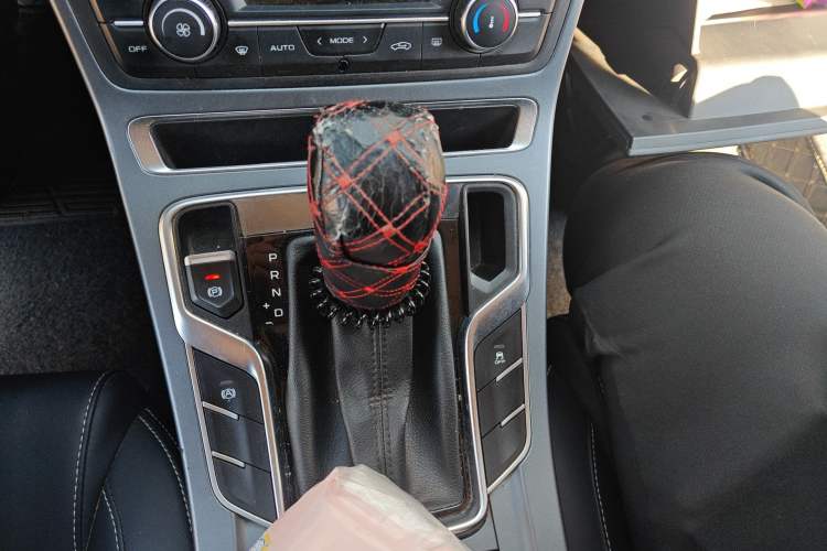 Used Geely Auto Emgrand 2018 1.5L CVT Upward Connect Edition
