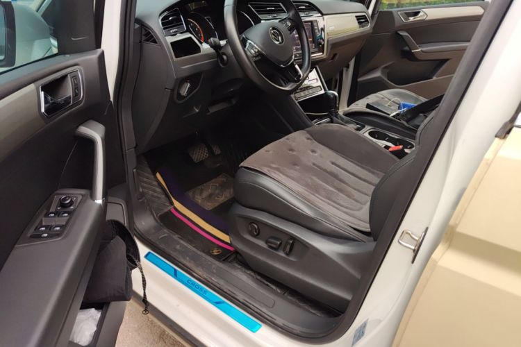 Used Volkswagen Touran 2021 Volkswagen Touran L 280TSI DSG Boundary Edition 7-Seater
