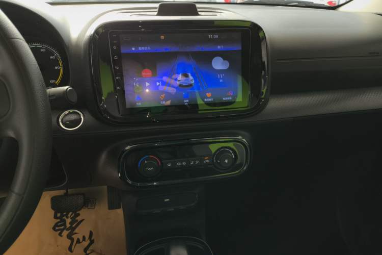 Used Roewe Clever 2021 302 km New Four-Seater Super-Efficient Version