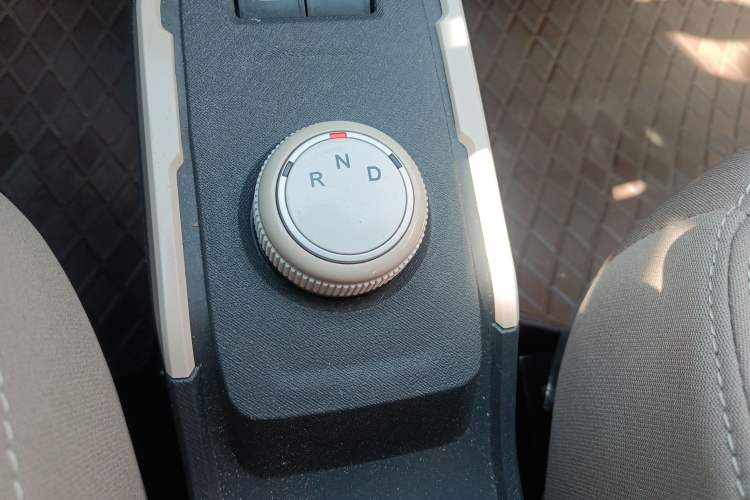 Used Chery QQ Ice Cream 2025 205km Qi Energy Version Gear Lever