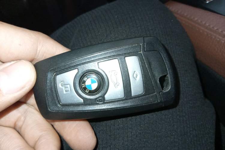 Used BMW 5 Series 2014 525Li Leading Model Interior 1