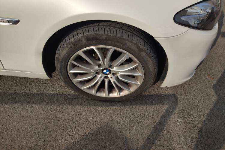 Used BMW 5 Series 2014 525Li Luxury Design Package
