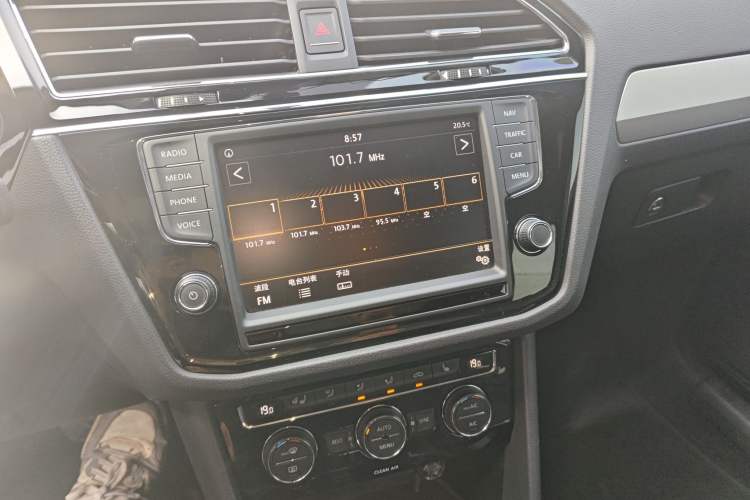 Used Volkswagen Tiguan L 2018 330TSI Automatic Two-Wheel Drive Luxury Edition