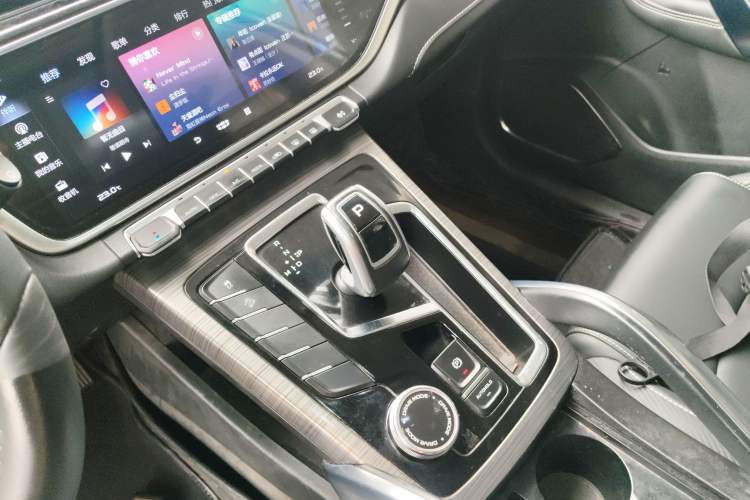 Used Geely Auto Emgrand X7 Sport 2020 1.8TD DCT Smart Connect PRO Gear Lever