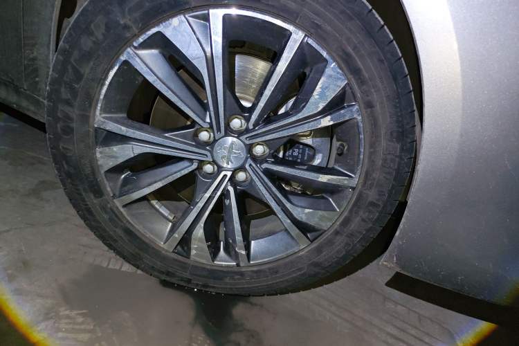 Used Peugeot 508 2022 508L 400THP PureTech Driving Control Edition Right Front Wheel Hub