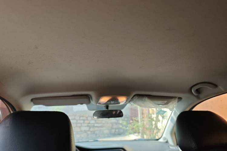 Used GAC Trumpchi GS4 2017 200T Manual Two-Wheel Drive Comfort Edition Headliner