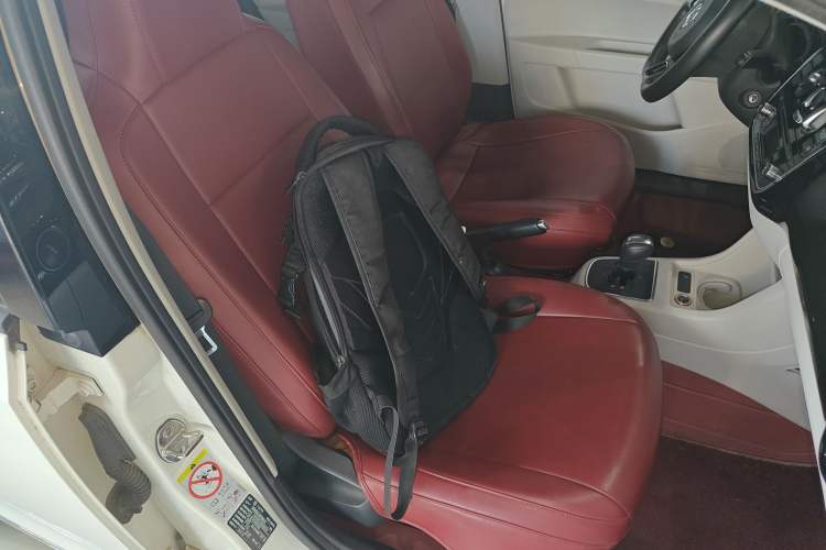 Used Volkswagen up! 2015 1.0L go high!
