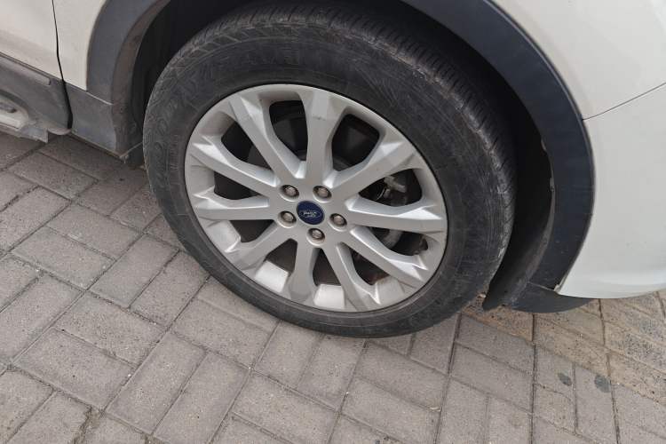 Used Ford Kuga 2015 2.0L GTDi Four-Wheel Drive Elite Model