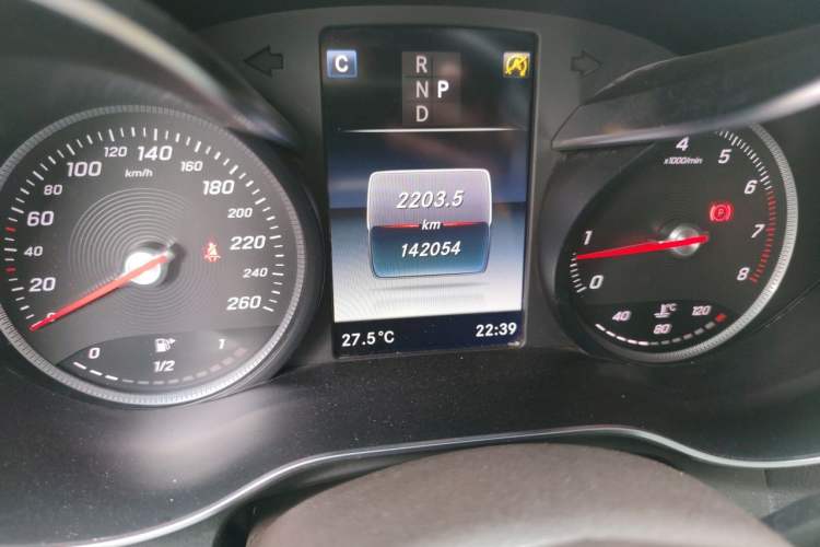 Used Mercedes-Benz GLC 2019 GLC 260 L 4MATIC Dynamic Model
